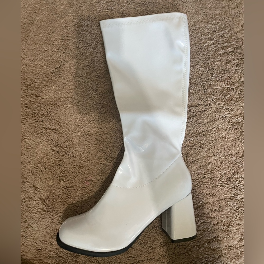White Gogo platform knee high boots with chunky heel
